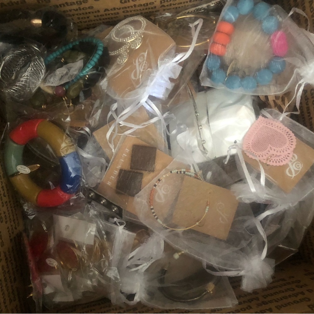 Mixed Plunder Design Jewelry Bundle - 50 pieces